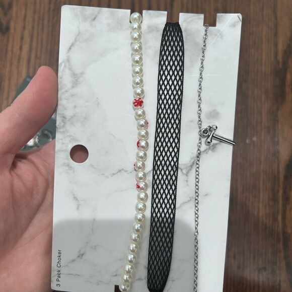 Bundle Women Earrings and Choker Necklaces Set - Picture 3 of 4